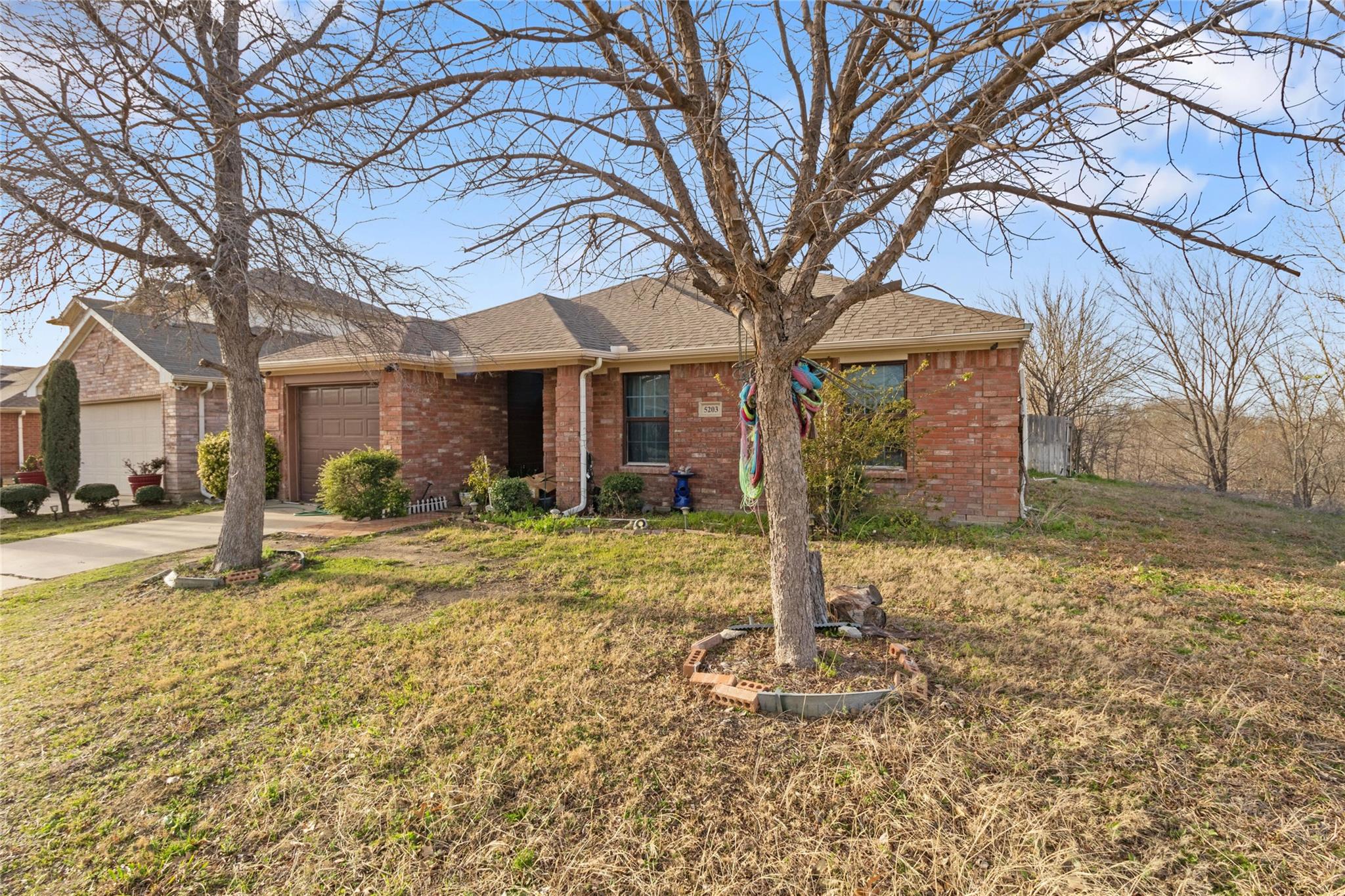 5203 Eagle Heights Drive