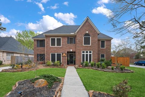 Photo of 4407 Broadleaf Street, Houston, TX 77345 (MLS # 15031353)