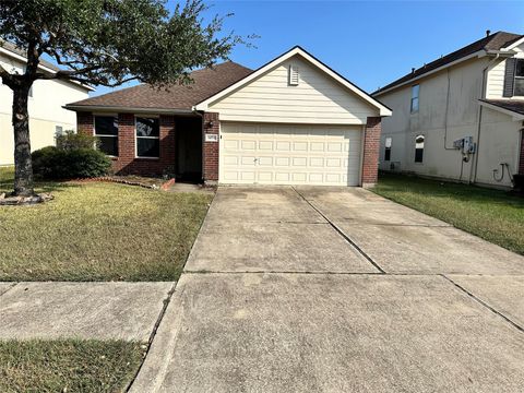 Photo of 14531 Morningside View Drive, Houston, TX 77047 (MLS # 10480689)