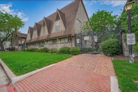 Photo of 2574 Marilee Lane #18, Houston, TX 77057 (MLS # 5782637)