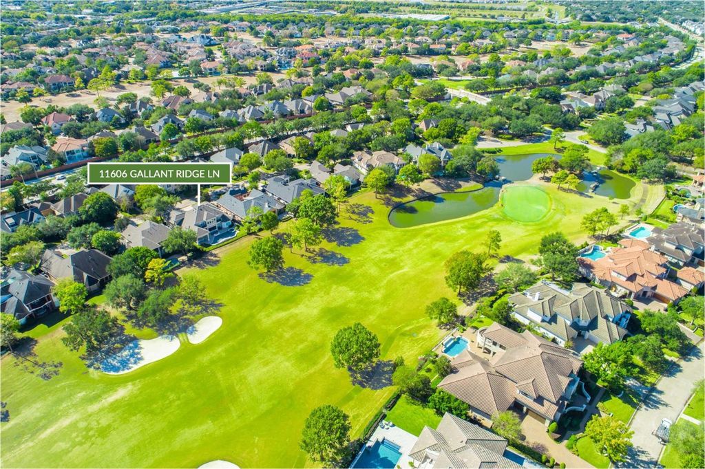 Photo of 11606 Gallant Ridge Lane, Houston, TX 77082 (MLS # 10054830)