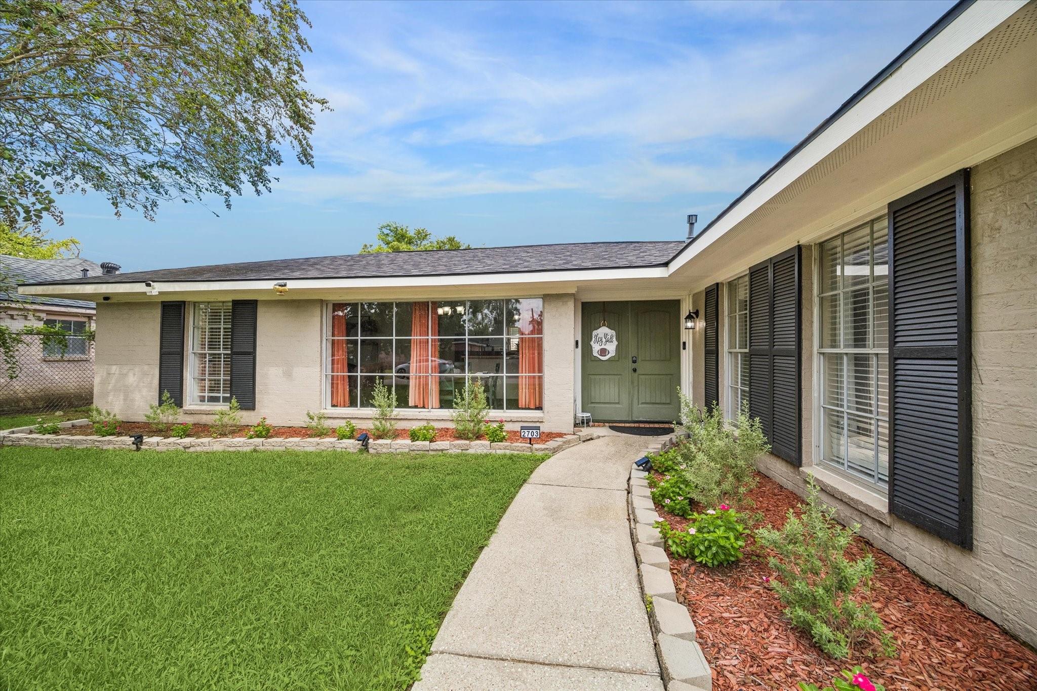 2703 Newman
