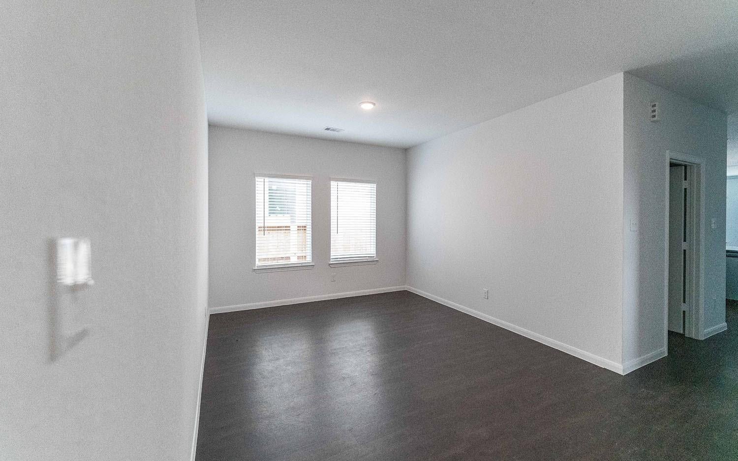1718 Windrose Bend
