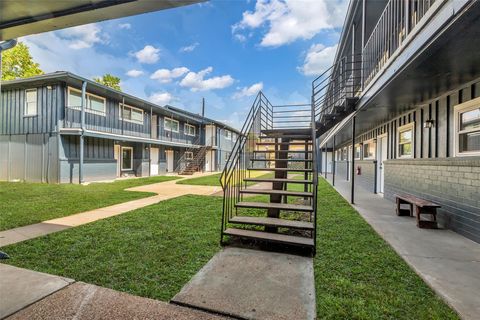 Photo of 4706 Yellowstone Boulevard #12, Houston, TX 77021 (MLS # 94374613)