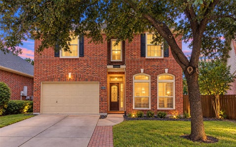 Photo of 3502 Urban Woods Trail, Houston, TX 77008 (MLS # 66017502)