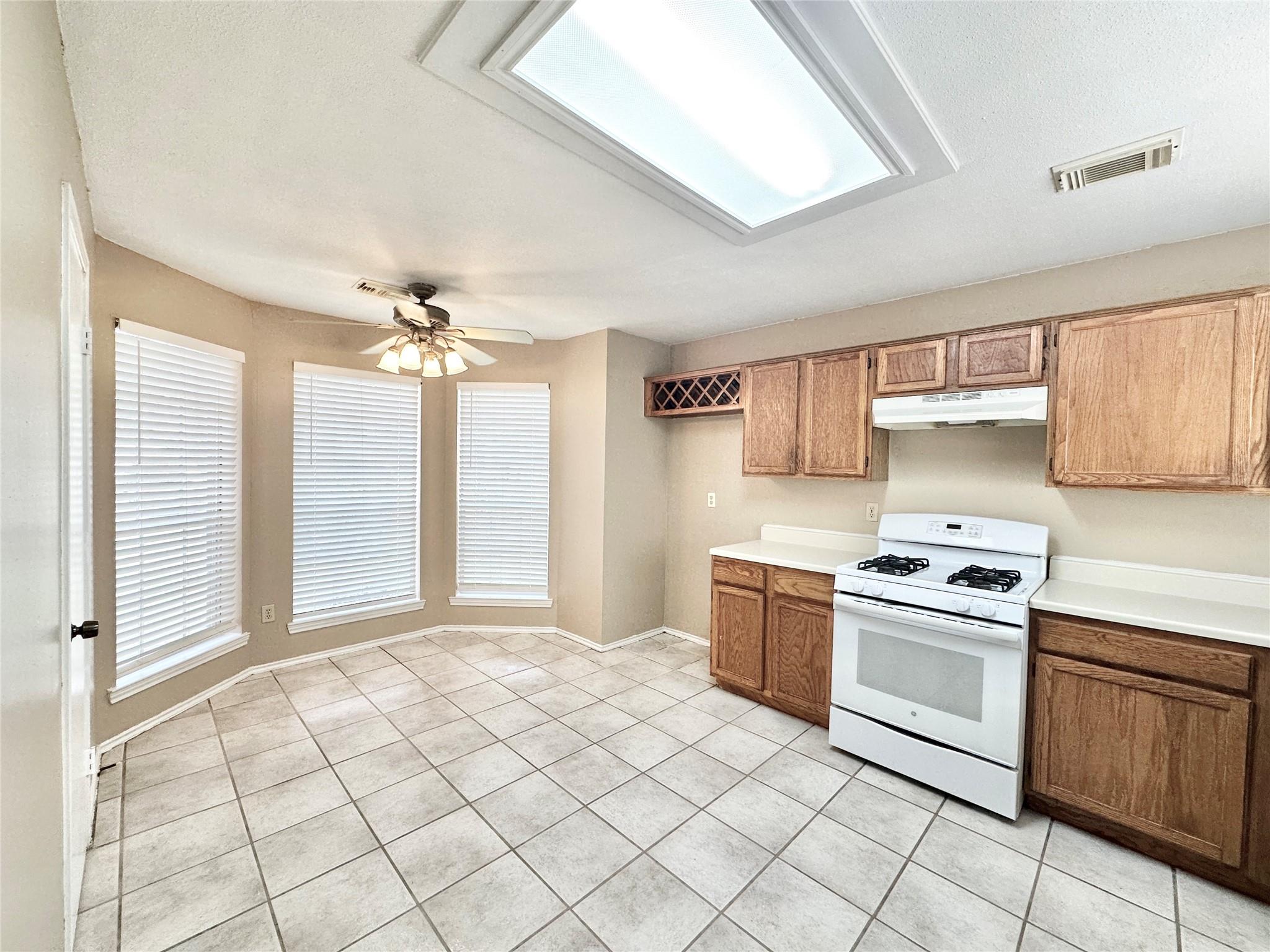 16827 Ashbridge Court