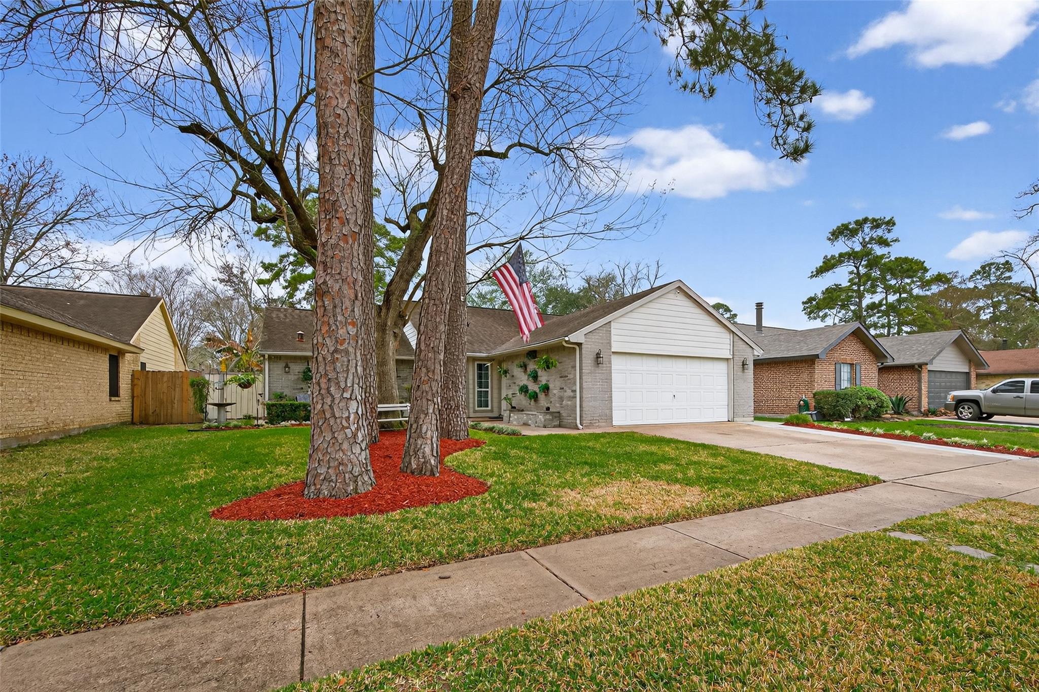 2902 Kingfisher Drive