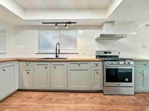 3230 Beaver Glen Drive Houston TX 77339