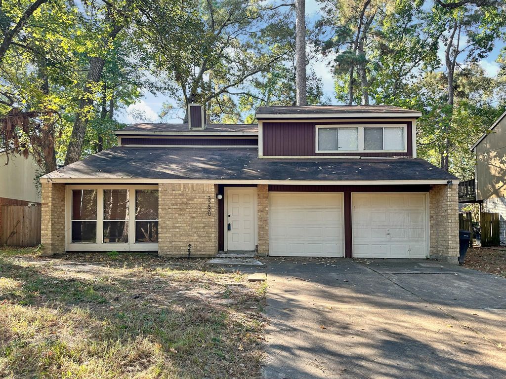 Photo of 3230 Beaver Glen Drive, Houston, TX 77339 (MLS # 43183772)