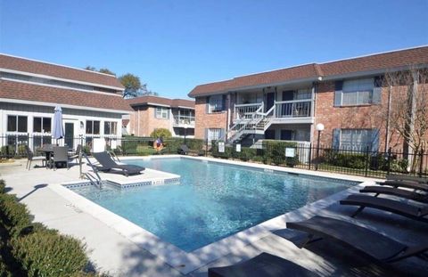 Photo of 2250 Bering Drive #37, Houston, TX 77057 (MLS # 54541705)