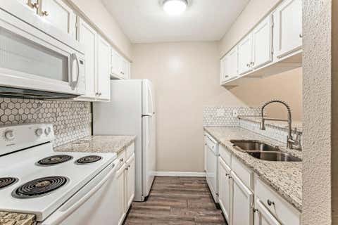 Photo of 7313 Gulf Freeway #403, Houston, TX 77017 (MLS # 11106351)