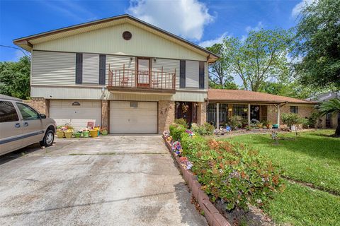 Photo of 534 N Vionett Lane, Texas City, TX 77591 (MLS # 19682676)