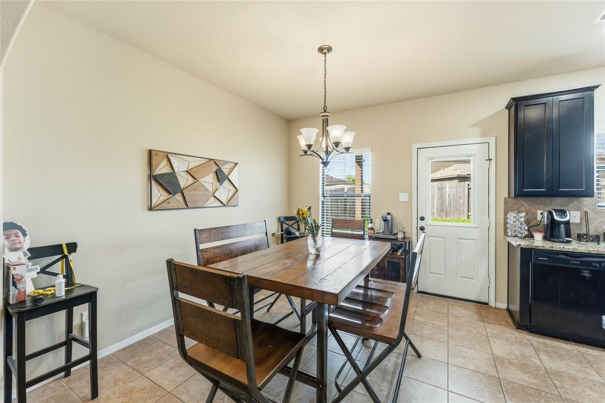 5643 Round Robin Drive