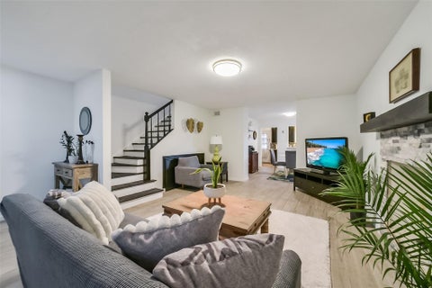Condo For Sale - 2574 Marilee Lane #1<br/> Houston, TX 77057