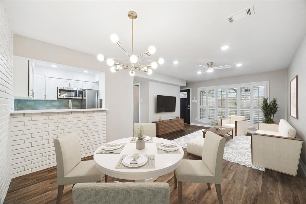 Photo of 903 Wax Myrtle Lane, Houston, TX 77079 (MLS # 44422113)