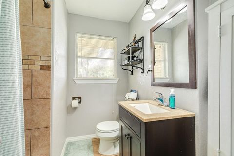 Tiny photo for 2109 N Tinsley Street, Angleton, TX 77515 (MLS # 94513239)