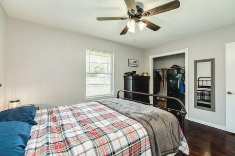 Tiny photo for 2109 N Tinsley Street, Angleton, TX 77515 (MLS # 94513239)