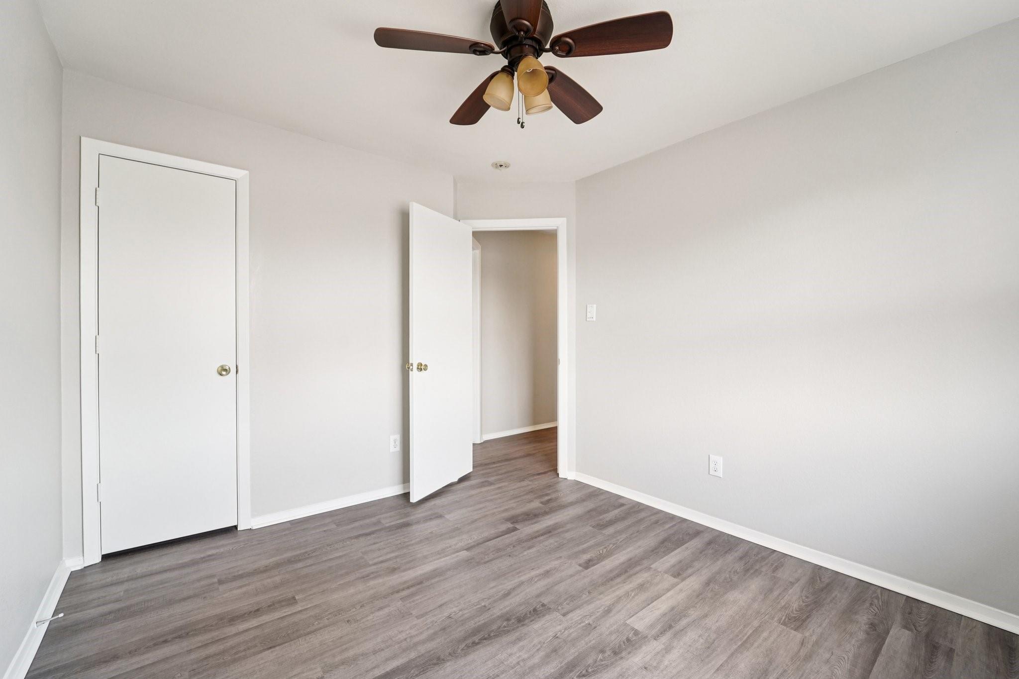 Houston, Texas 77047, United States, 3 Bedrooms Bedrooms, ,3 BathroomsBathrooms,Residential,Pending,205171