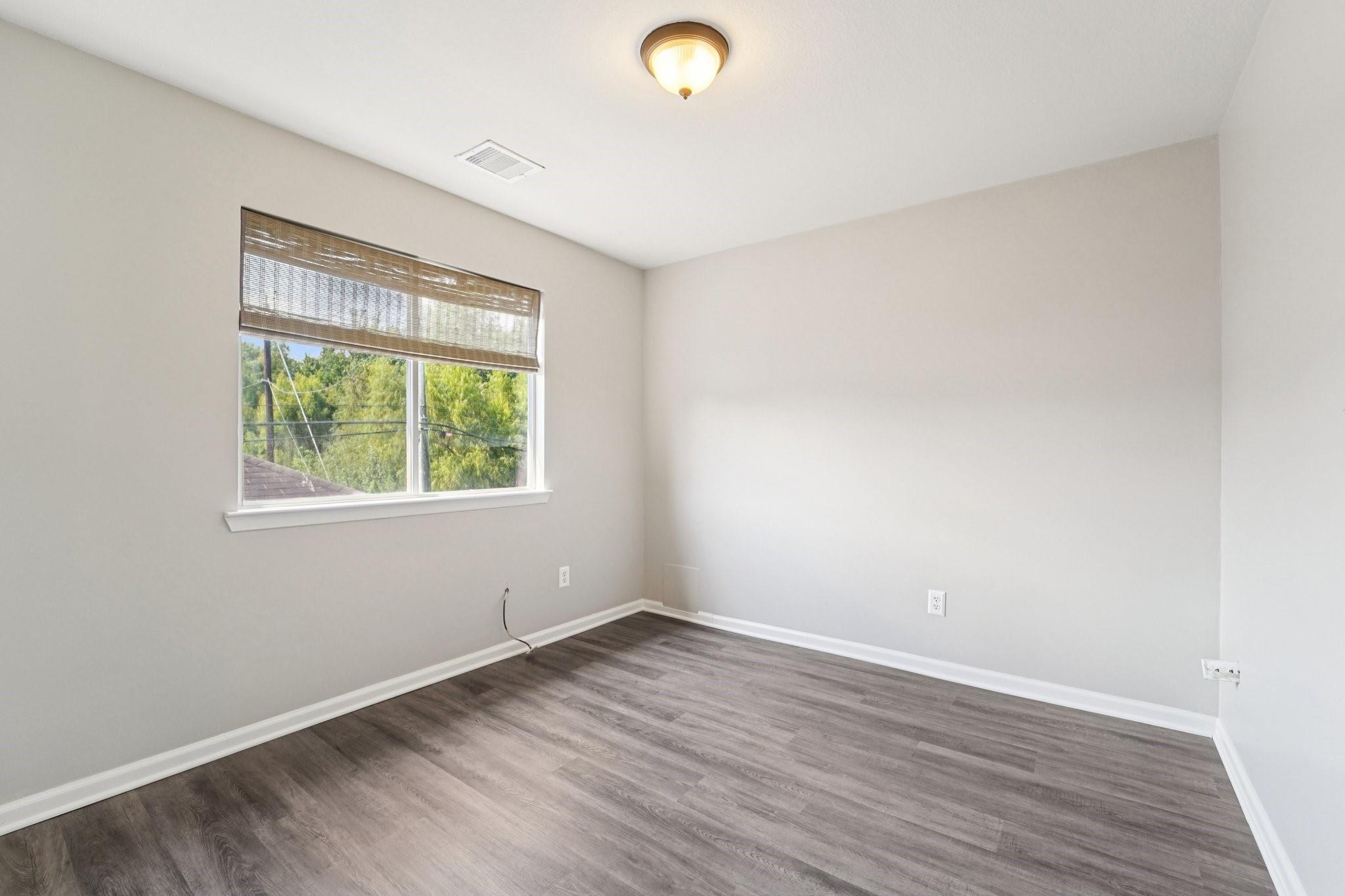 Houston, Texas 77047, United States, 3 Bedrooms Bedrooms, ,3 BathroomsBathrooms,Residential,Pending,205171