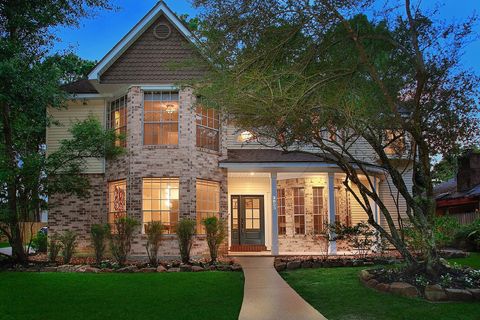 Photo of 5 Indian Cedar Lane, The Woodlands, TX 77380 (MLS # 47361700)