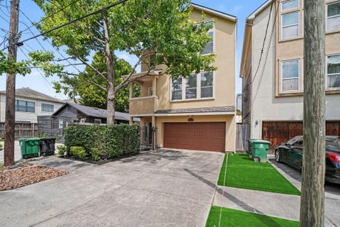 Homes For Sale - 5806 Larkin Street<br/> Harris County, Houston, TX 77007