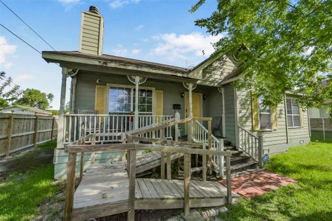 Homes For Sale - 3421 Hardie Street<br/> Houston, TX 77026