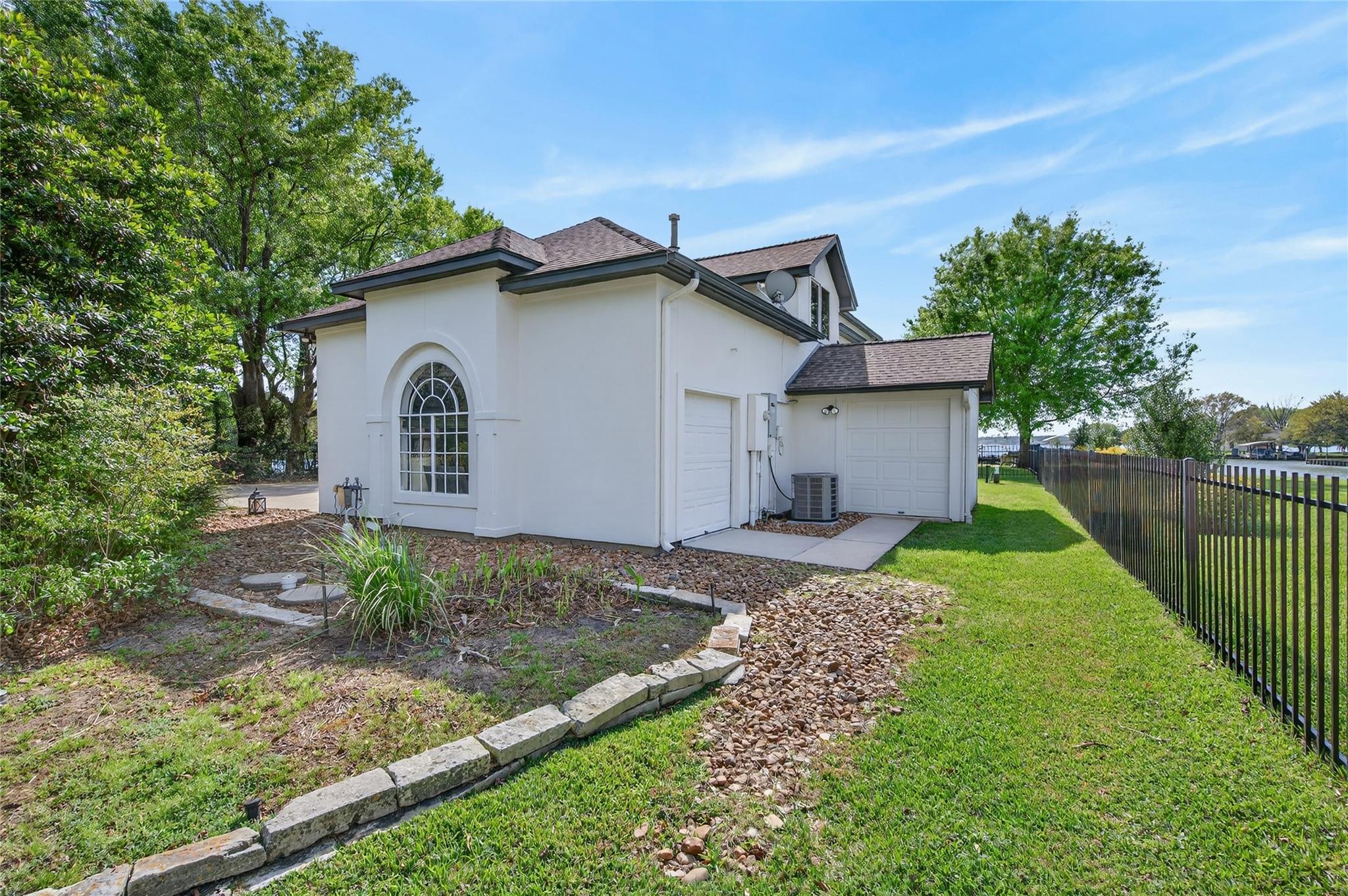 Willis, Texas, 77318, United States, 5 Bedrooms Bedrooms, ,5 BathroomsBathrooms,Residential,Active,2031003