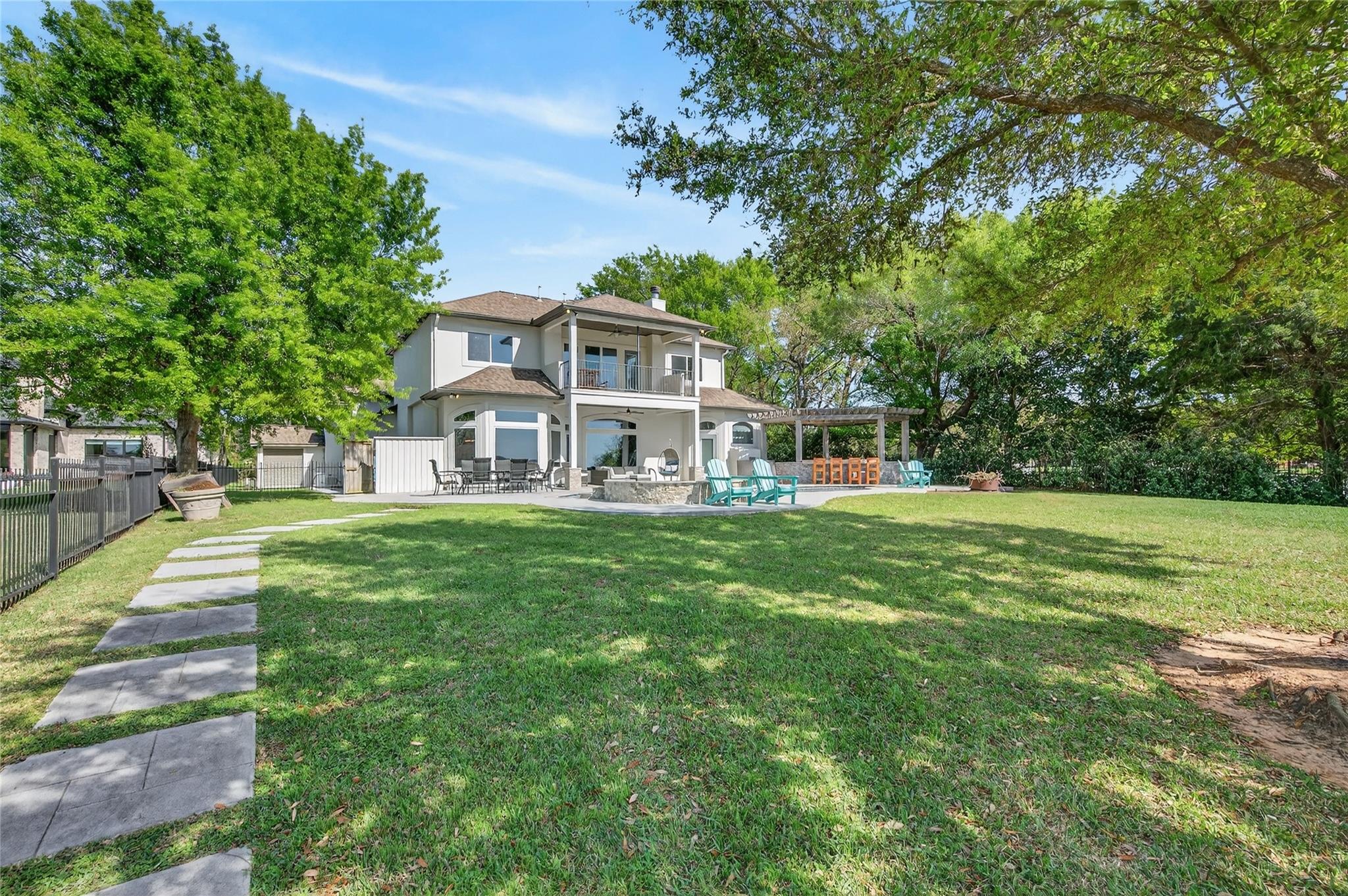 Willis, Texas, 77318, United States, 5 Bedrooms Bedrooms, ,5 BathroomsBathrooms,Residential,Active,2031003