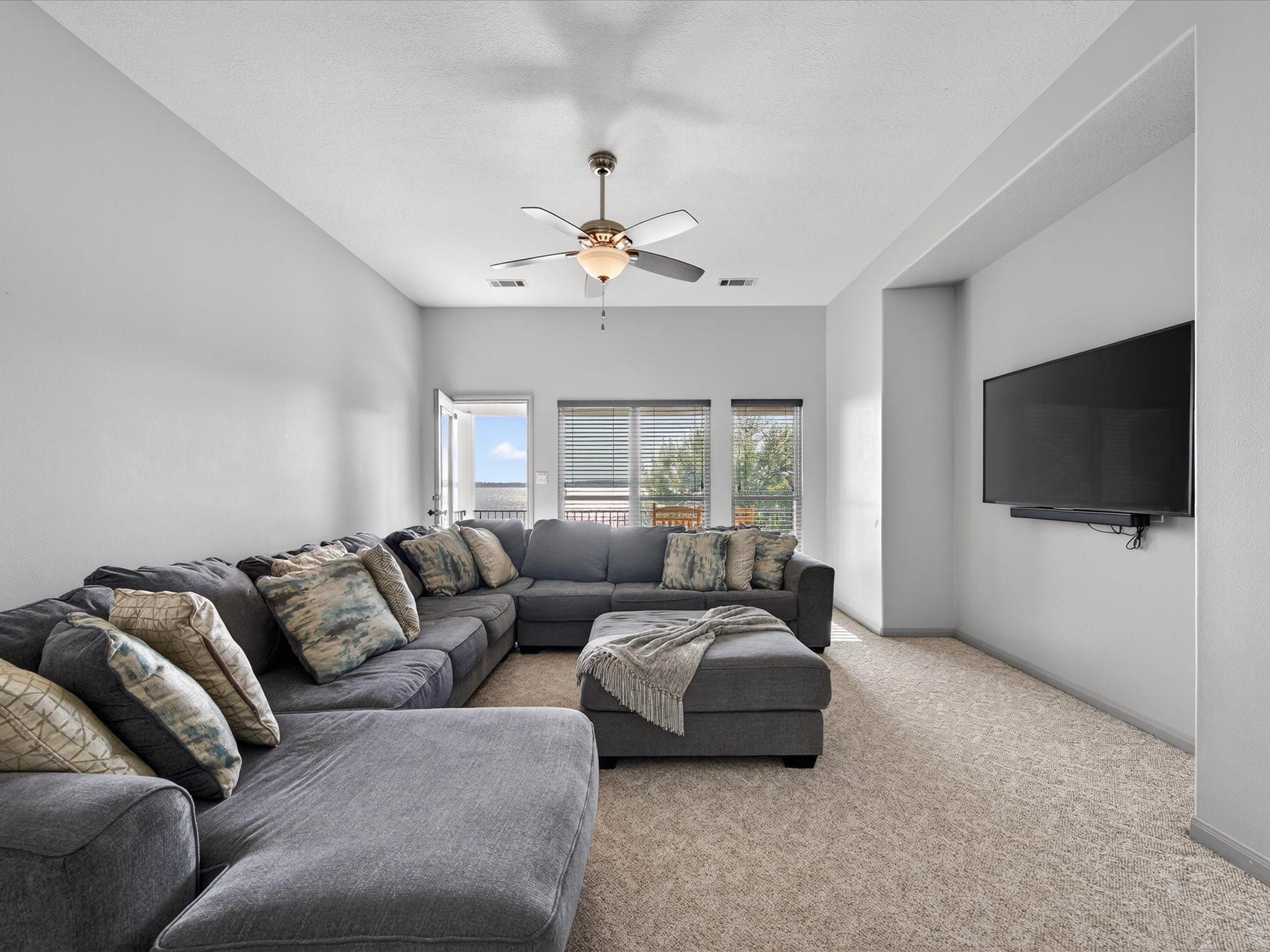 Willis, Texas, 77318, United States, 5 Bedrooms Bedrooms, ,5 BathroomsBathrooms,Residential,Active,2031003