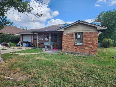 Photo of 11810 Plum Meadow Lane, Houston, TX 77039 (MLS # 7599676)