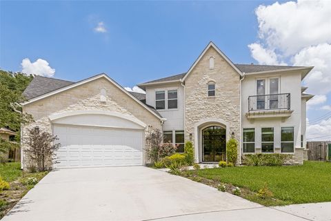 Photo of 8002 N Circle Drive, Houston, TX 77071 (MLS # 88006352)