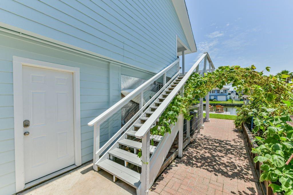 1126 Redfish Street