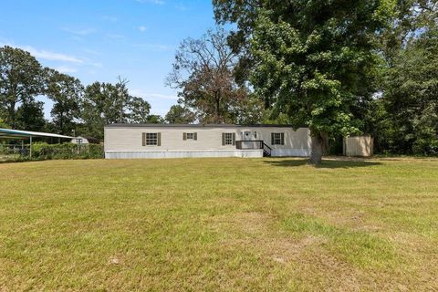 Photo of 265 County Road 3310d, Cleveland, TX 77327 (MLS # 44544617)
