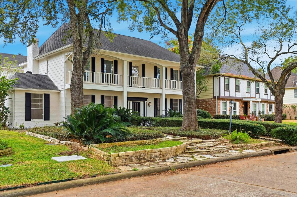 Photo of 15827 Foxgate Road, Houston, TX 77079 (MLS # 69970908)