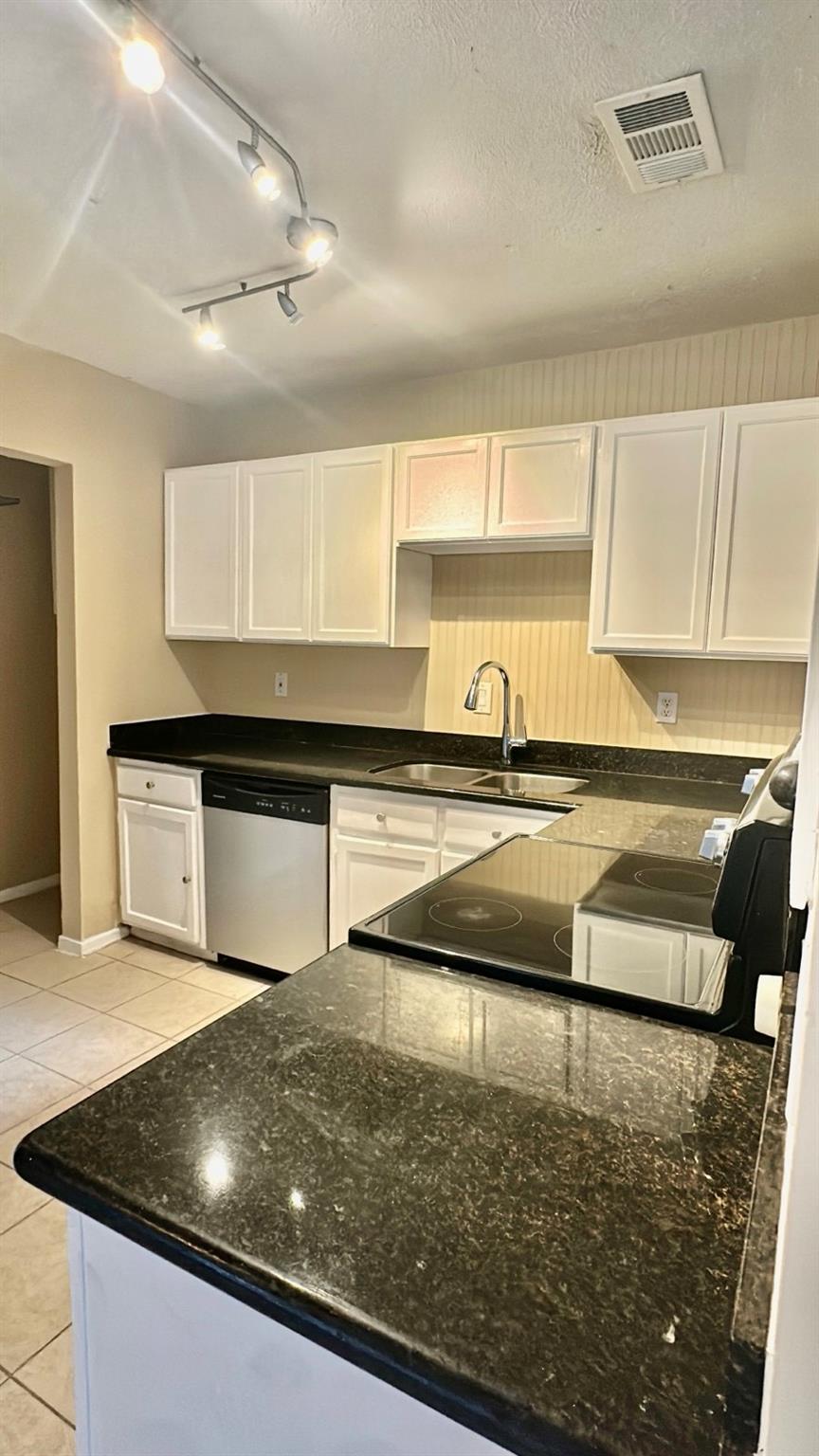 21918 Pearl Lake Drive