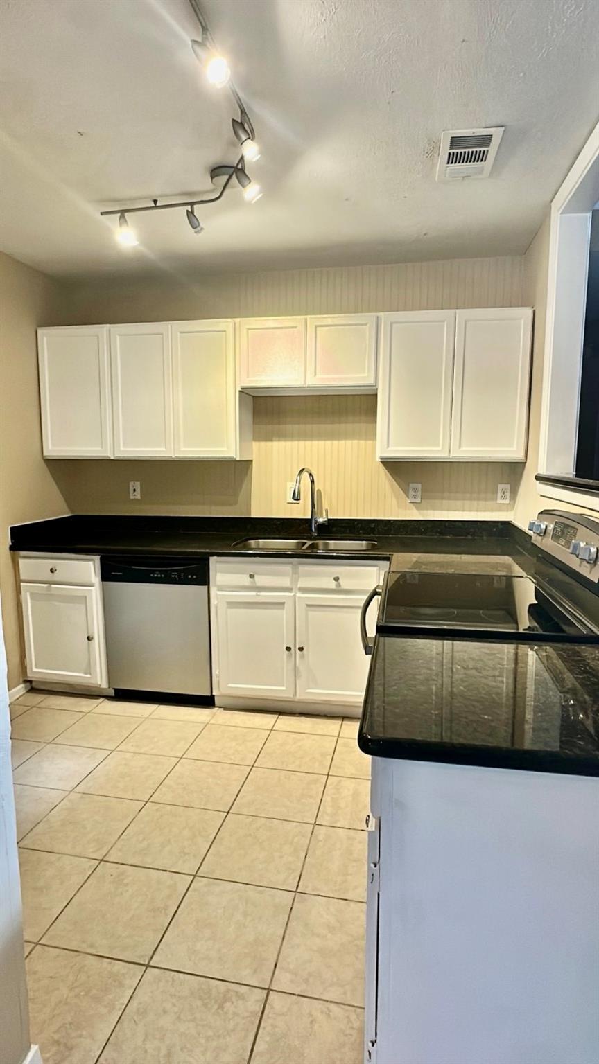 21918 Pearl Lake Drive