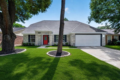 Photo of 2623 Foxden Drive, Pearland, TX 77584 (MLS # 25865492)