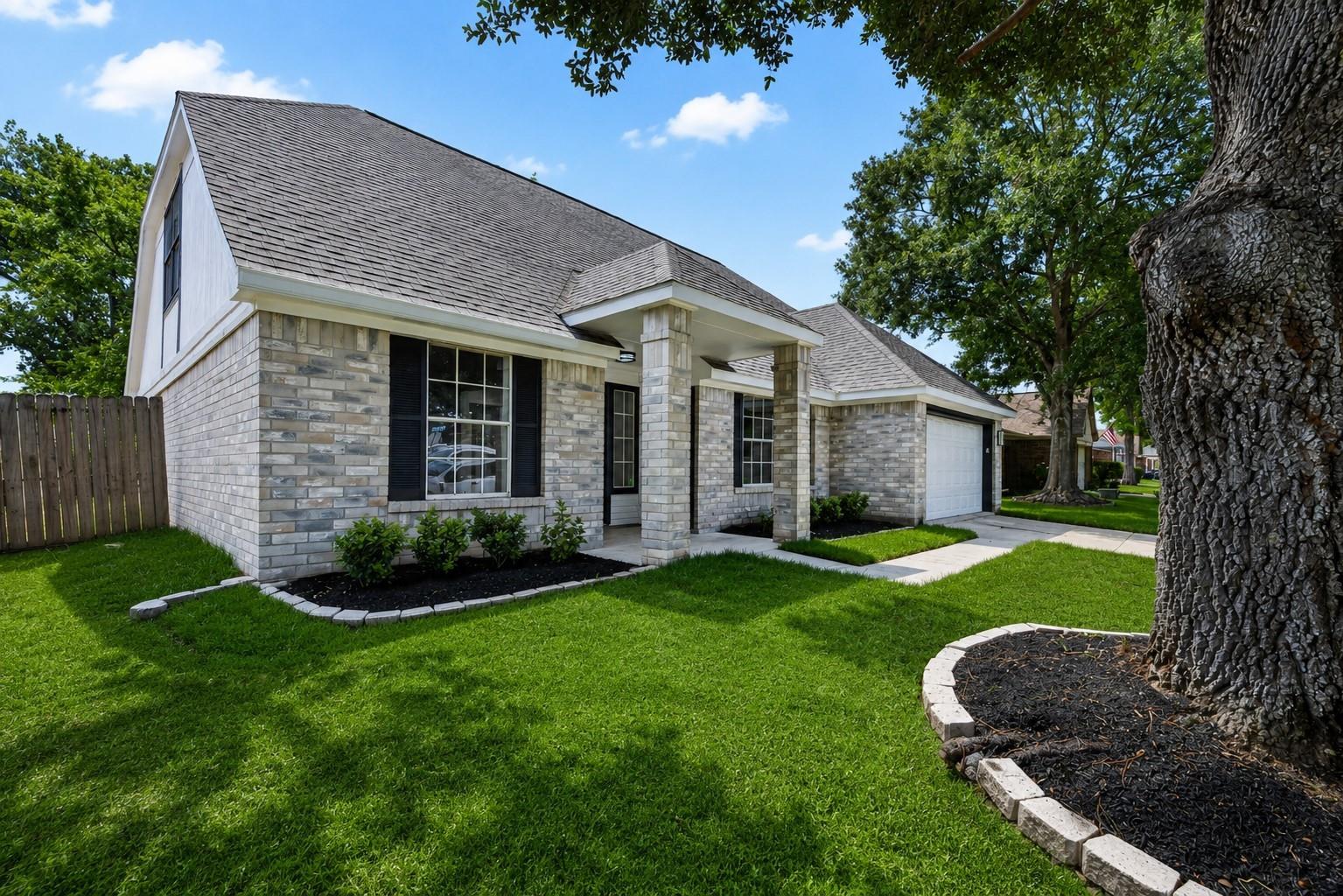 2623 Foxden Drive