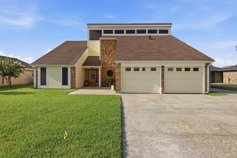 Photo of 309 Nugent Drive, Port Neches, TX 77651 (MLS # 92377372)