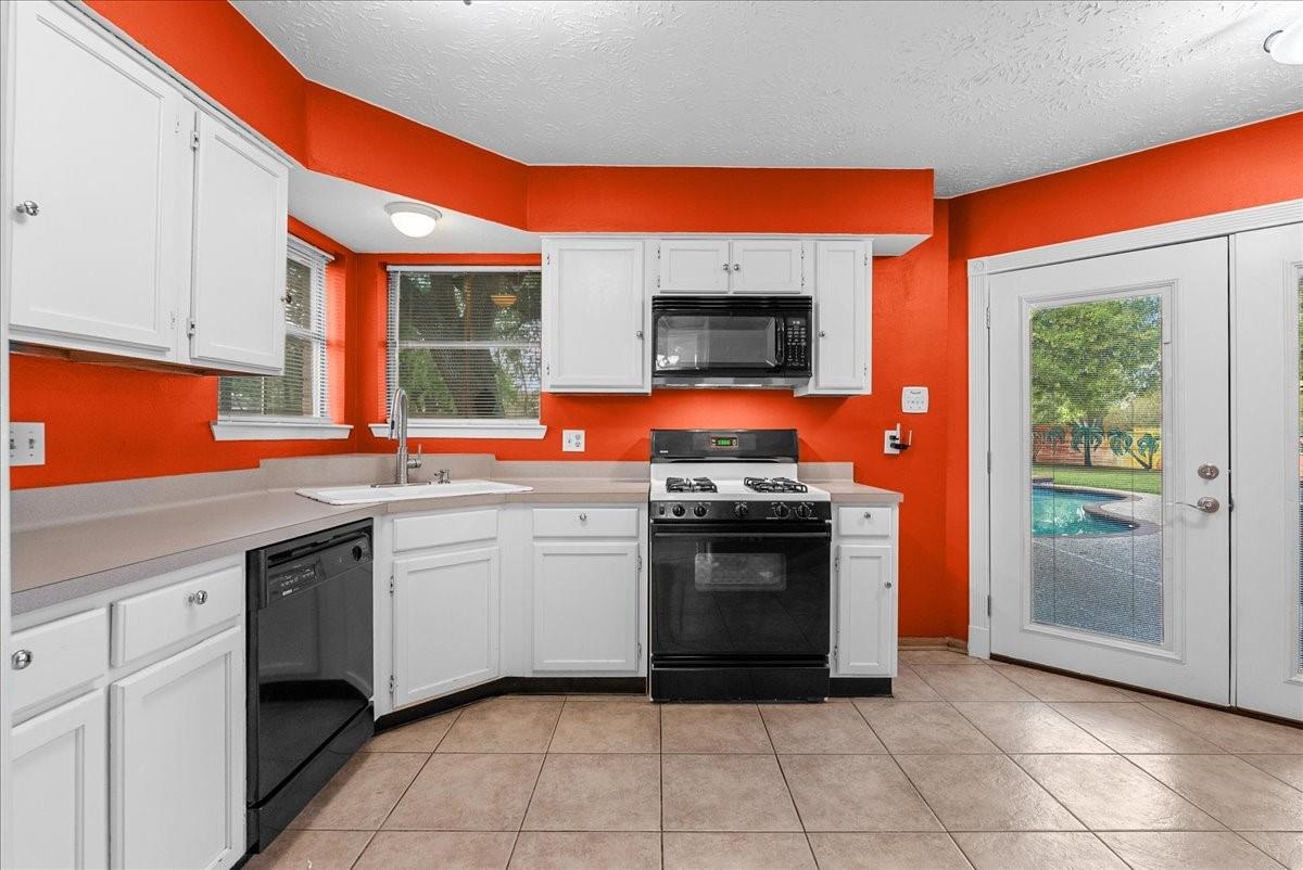 4422 Glen Avon Drive S