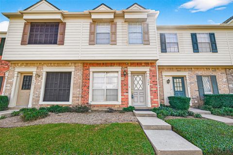 Photo of 2910 Grants Lake Boulevard #1604, Sugar Land, TX 77479 (MLS # 74875960)