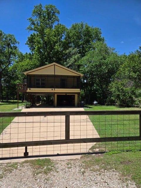 Photo of 123 White Oak Drive N, Woodbranch, TX 77357 (MLS # 50923245)