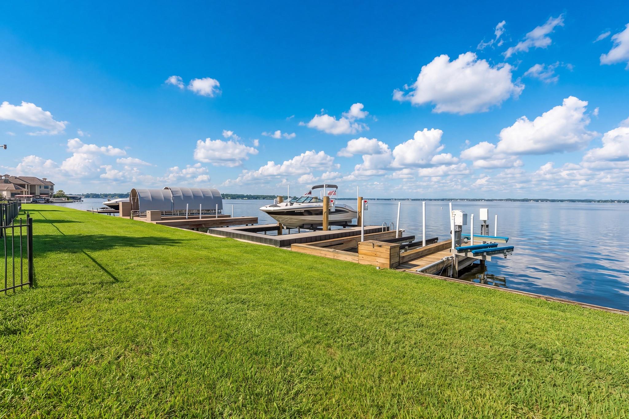 6 Regency Point