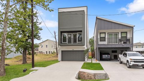 Photo of 7709 Willow Street, Houston, TX 77088 (MLS # 63783020) Photo of 7709 Willow Street, Houston, TX 77088 (MLS # 63783020)