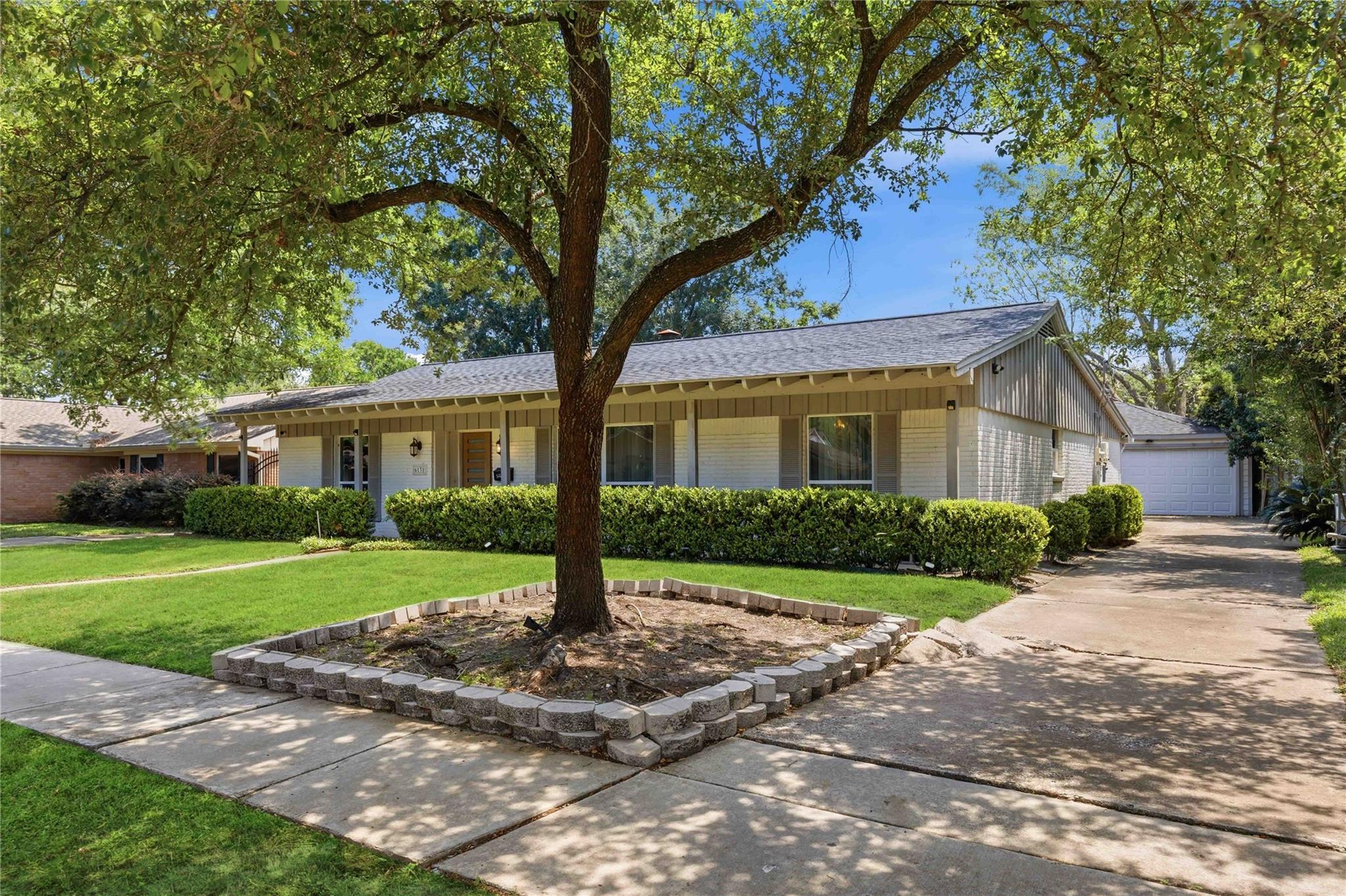 6131 Dumfries Drive