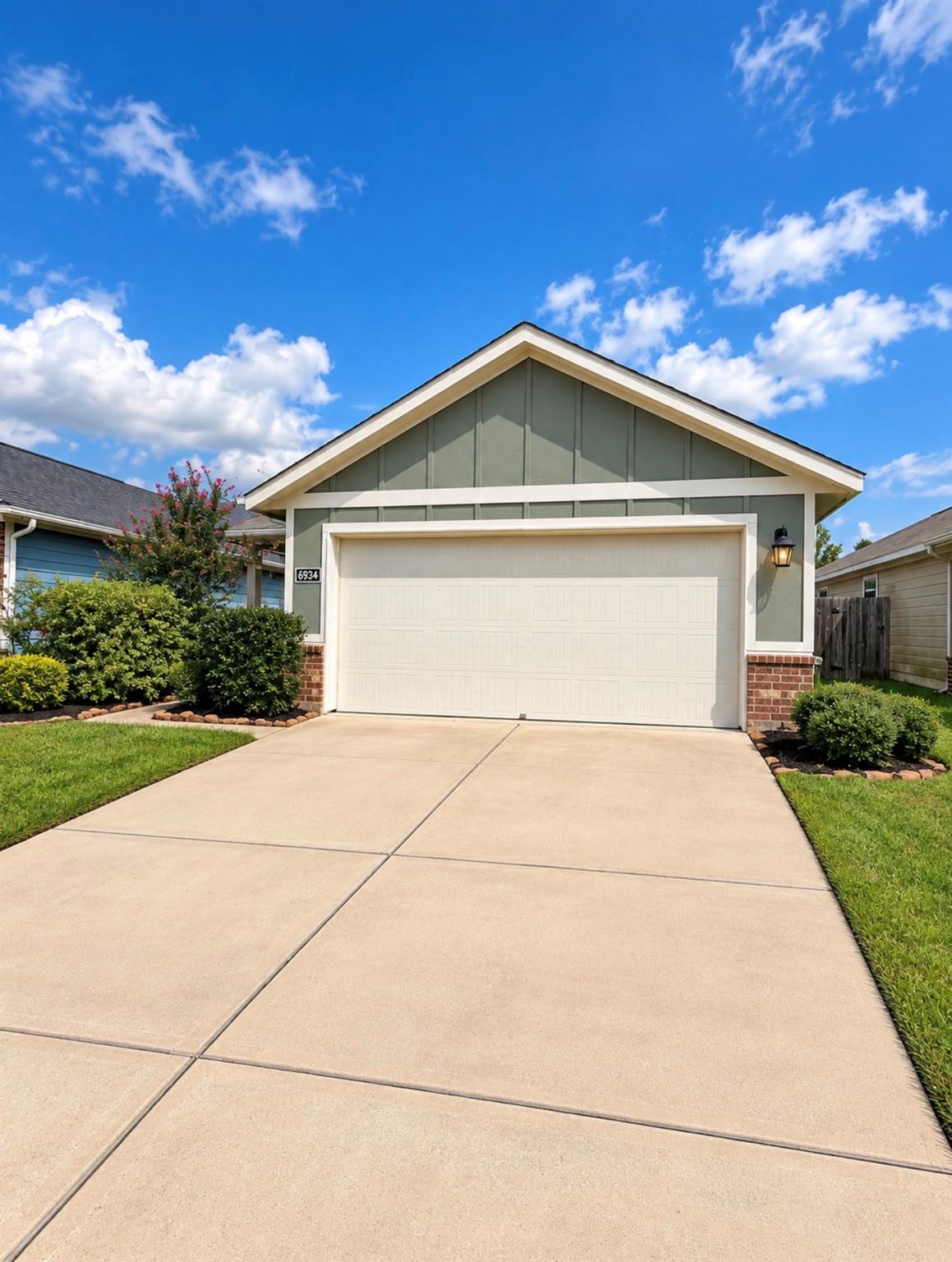 6934 Scarlet Sagebrush Street