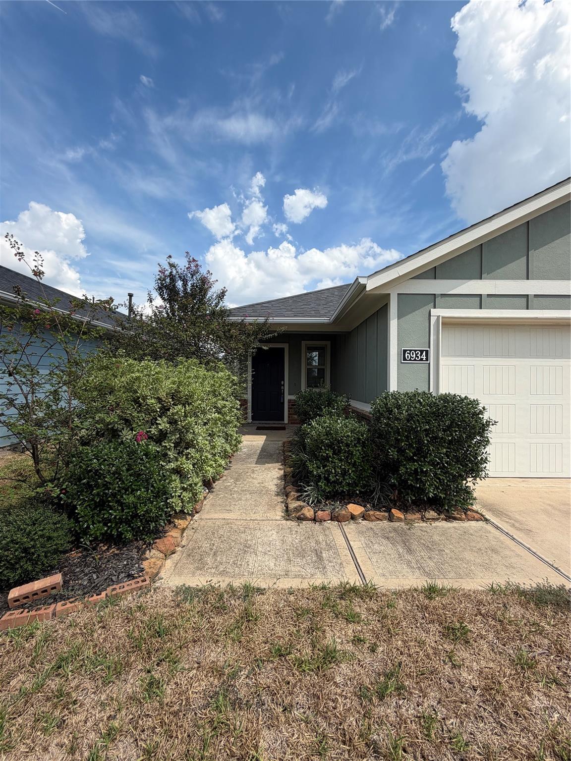 6934 Scarlet Sagebrush Street