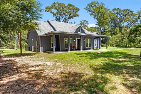 Photo of 16735 Azalea Lane, Plantersville, TX 77363 (MLS # 90322360)