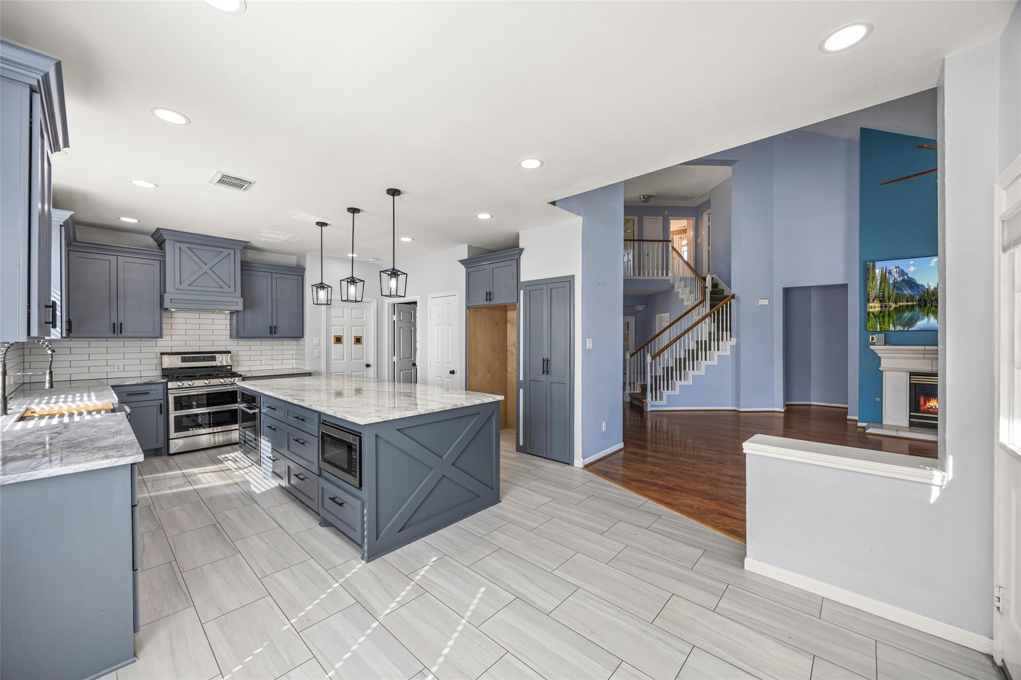 1305 Buttonwood Drive