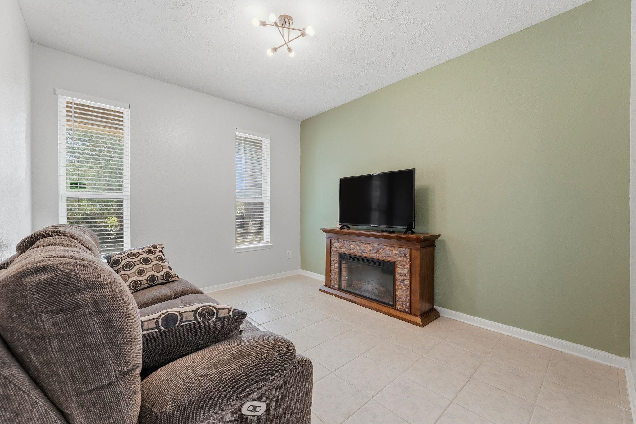 5011 Laird Forest Court